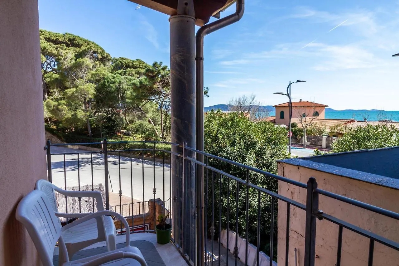 Apartmán Fuoco Follonica 0*,  Itálie